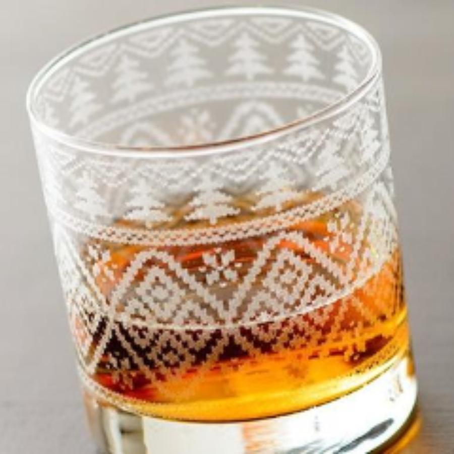 Pine Tree Sweater Rock Glass