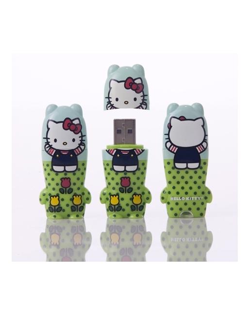 Hello Kitty - Fun in Fields